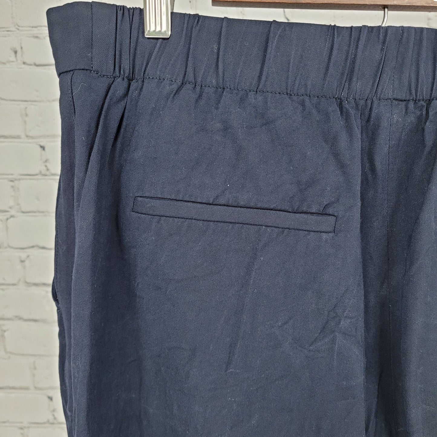 Vince Dark Blue Pleated Elastic Waist Pull On Stretch Crop Pants Size XL (35x25)