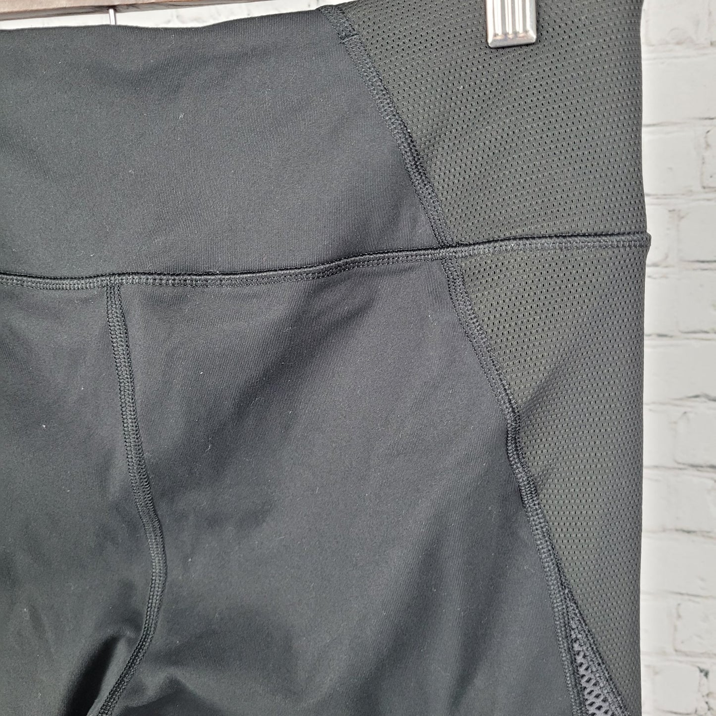 VSX Black Knockout By Victoria's Secret Tight Yoga Pants Size Large L (30x27)