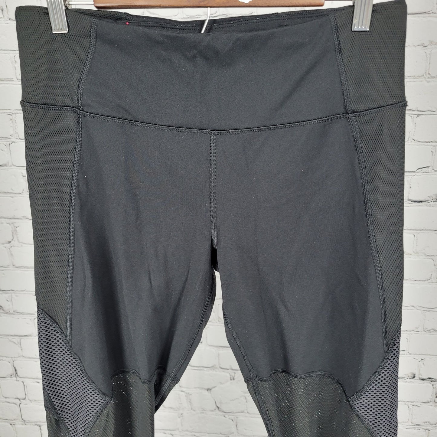 VSX Black Knockout By Victoria's Secret Tight Yoga Pants Size Large L (30x27)