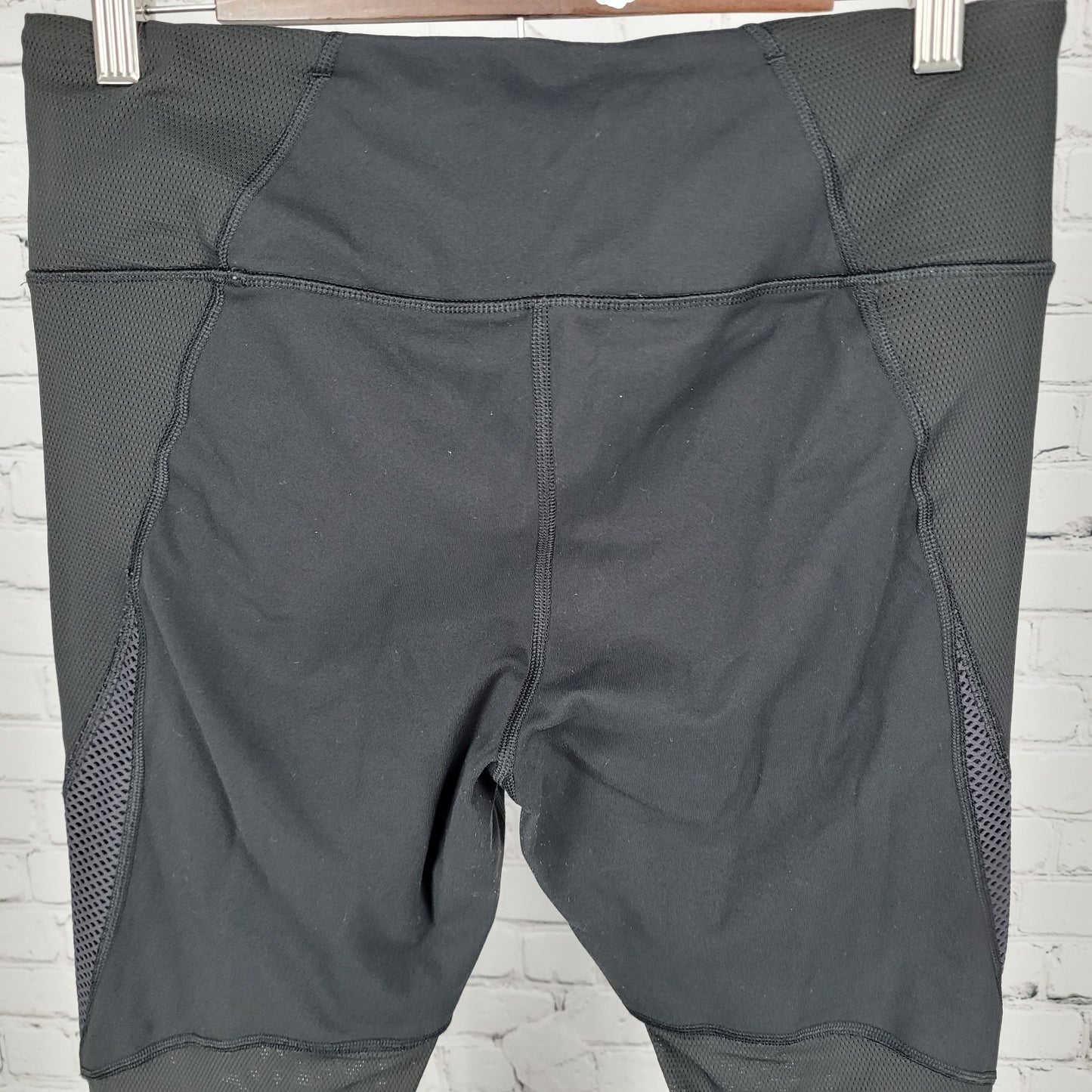 VSX Black Knockout By Victoria's Secret Tight Yoga Pants Size Large L (30x27)