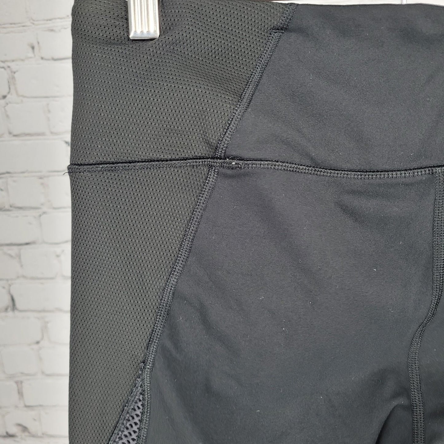 VSX Black Knockout By Victoria's Secret Tight Yoga Pants Size Large L (30x27)