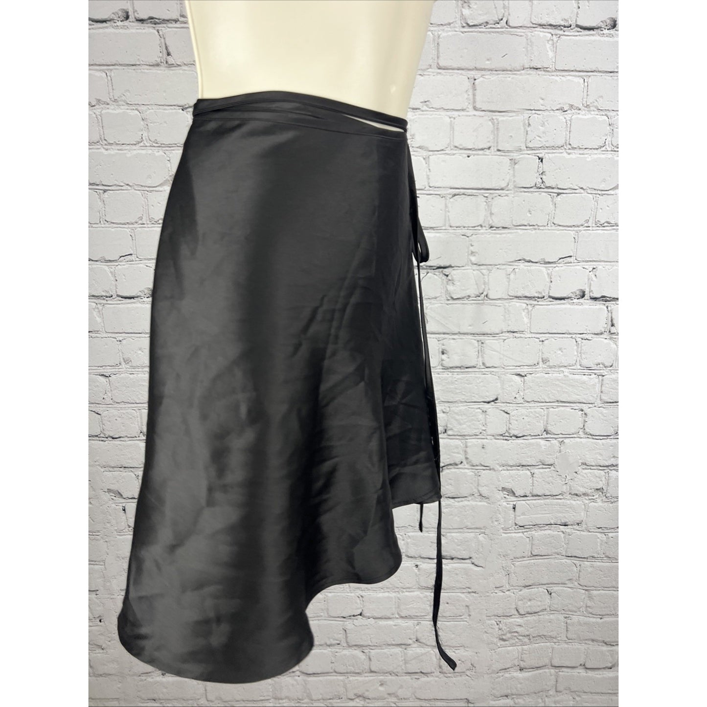 NWD Princess Polly Skylar Black Mini Wrap Satiny Short Skirt Size 6