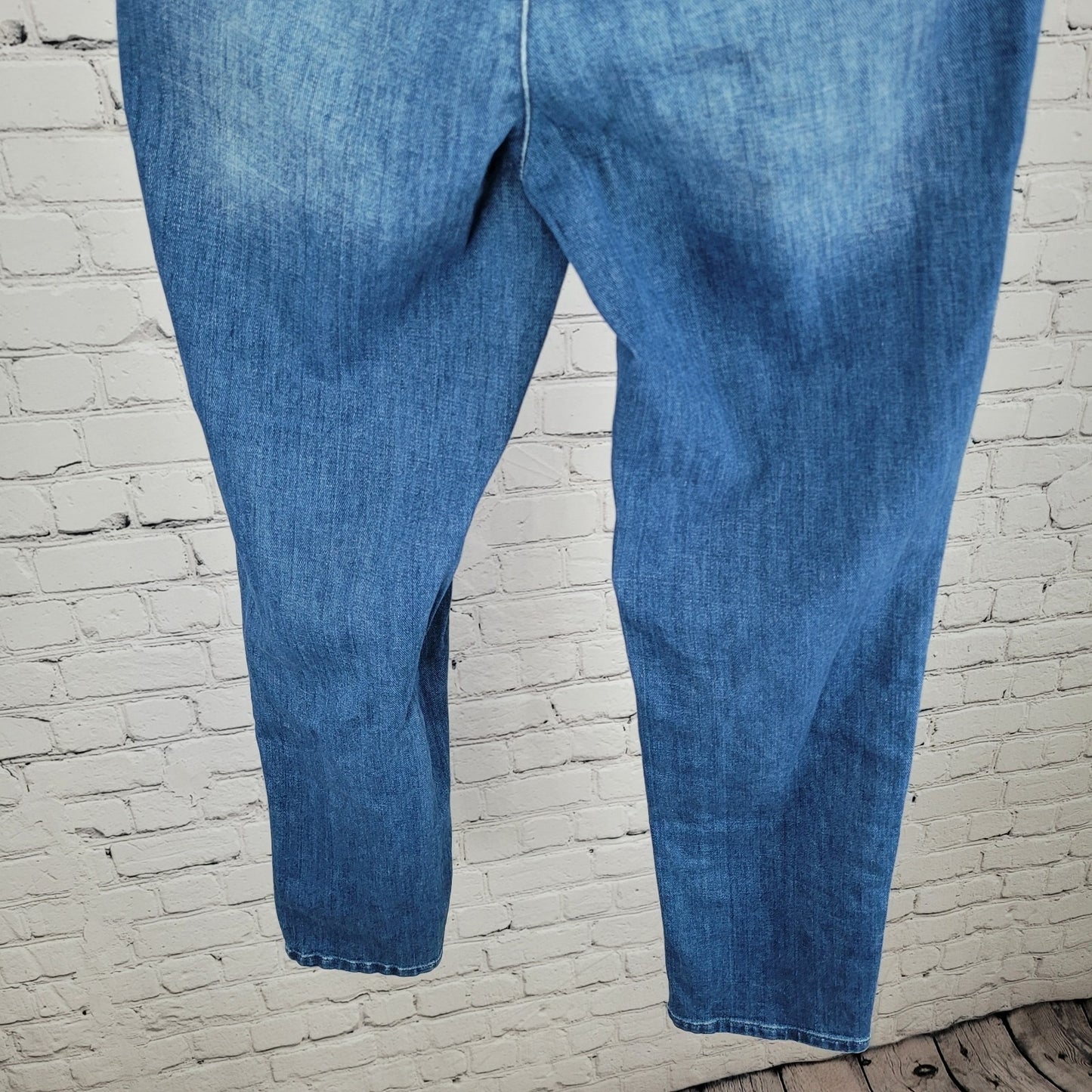 Pilcro & The Letterpress Anthropologie Blue Denim Mid Rise Jeans Size 27 (27x27)
