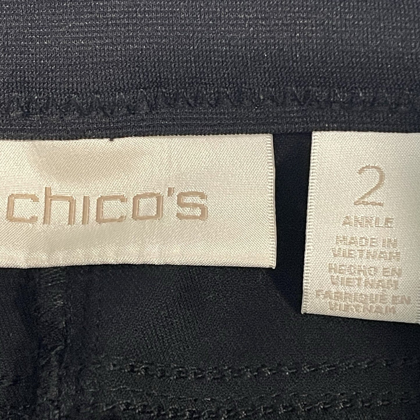 Chico’s Black & Gold Damask Tapered Stretch Ankle Pants Size 2 US 12 (34x27.5)