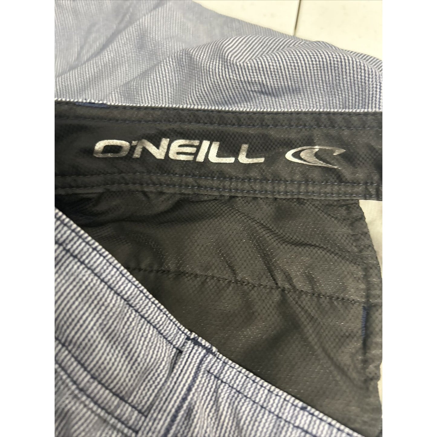 O’Neill Blue White Striped Hybrid Shorts Swimwear Sports Wear Men’s 38 (38 x 10)