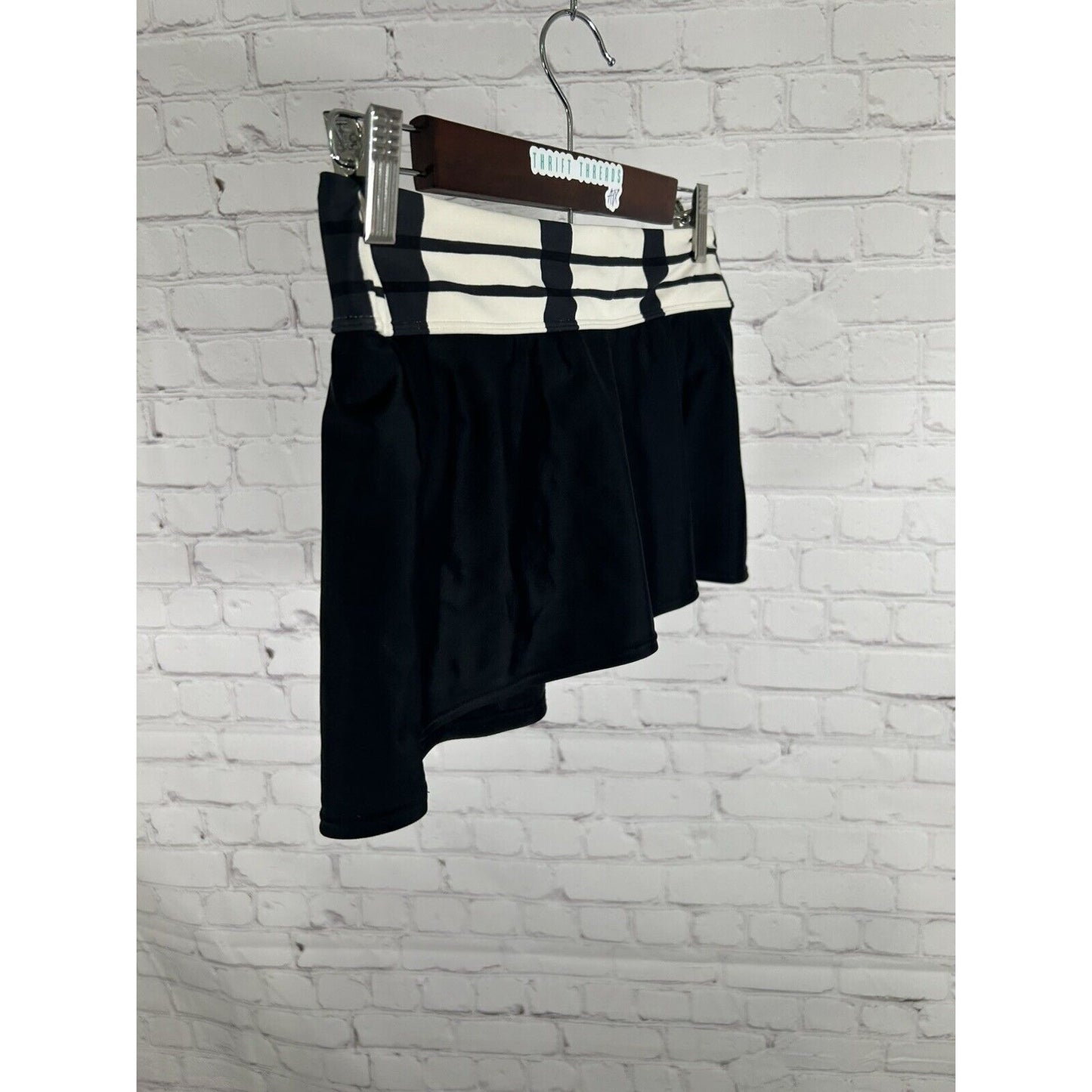 Athleta Black White Skirt Lined Pull On Waist Back Pocket Beach Swim Skirt XS