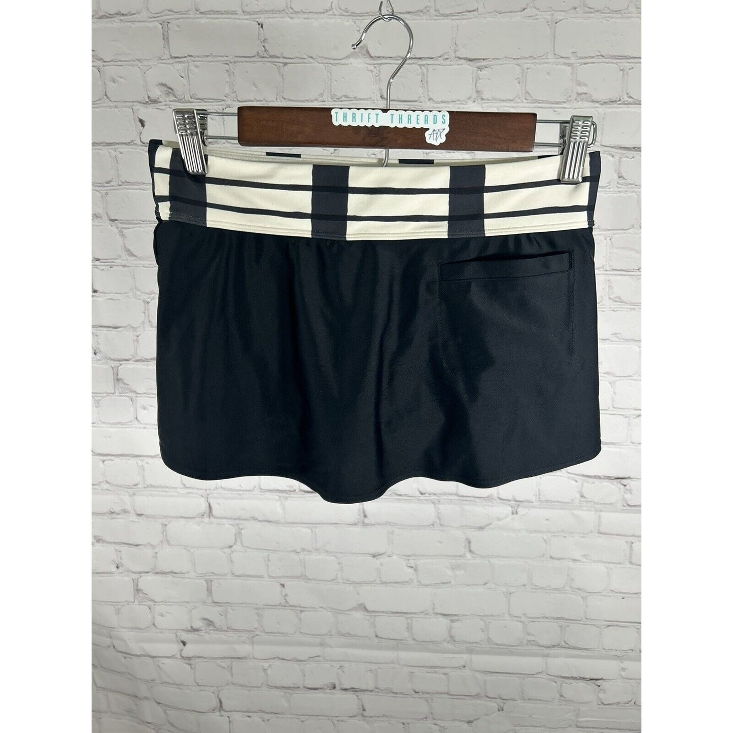 Athleta Black White Skirt Lined Pull On Waist Back Pocket Beach Swim Skirt XS