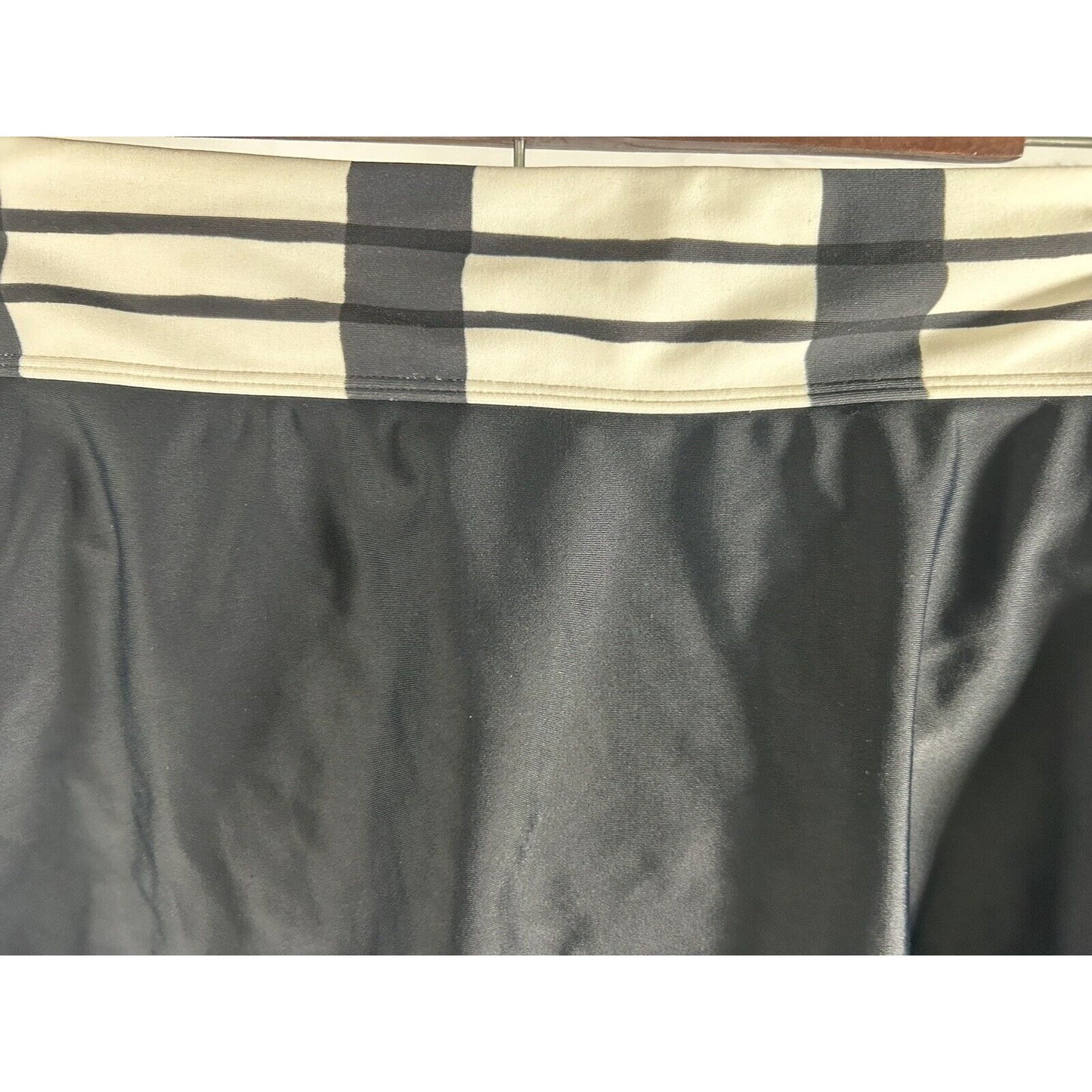 Athleta Black White Skirt Lined Pull On Waist Back Pocket Beach Swim Skirt XS