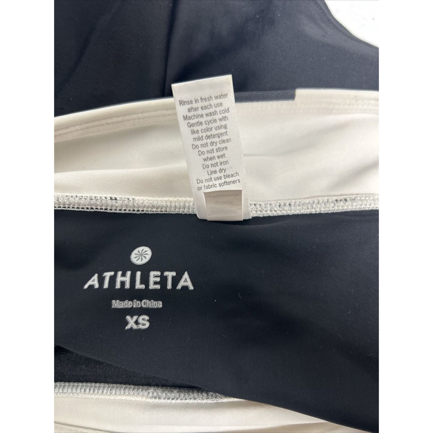 Athleta Black White Skirt Lined Pull On Waist Back Pocket Beach Swim Skirt XS
