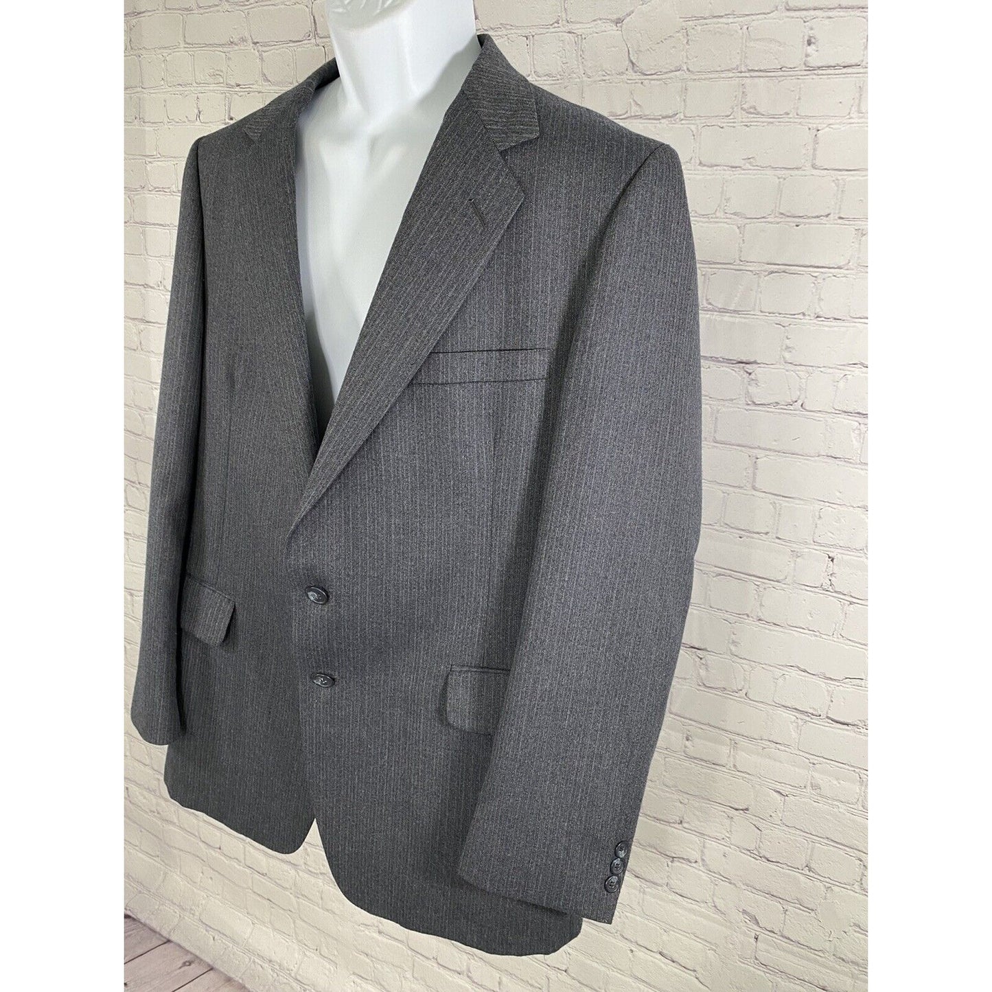 VTG American Craftsman Blue Gray Lightly Striped Two Button Blazer Jacket 44