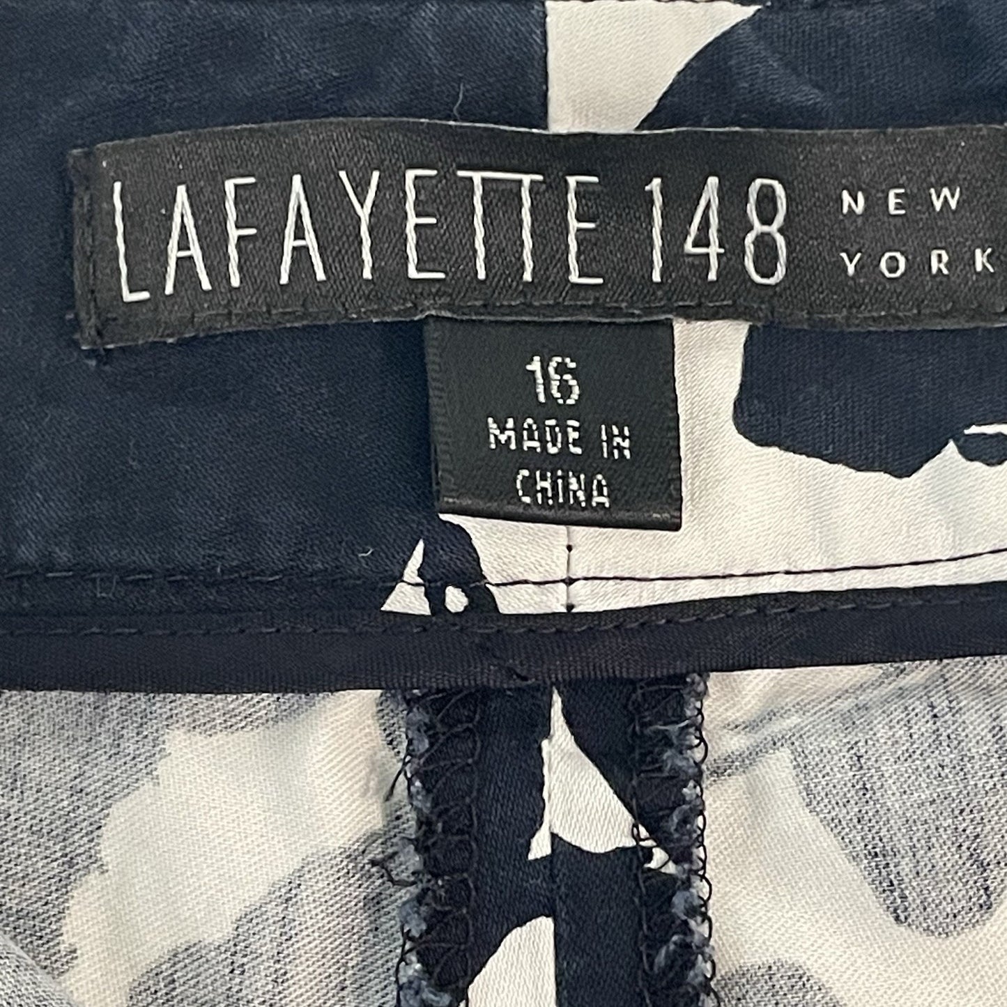 Lafayette 148 Blue White Floral Lightweight Crop Capri Pants Size 16 (38x23.5)