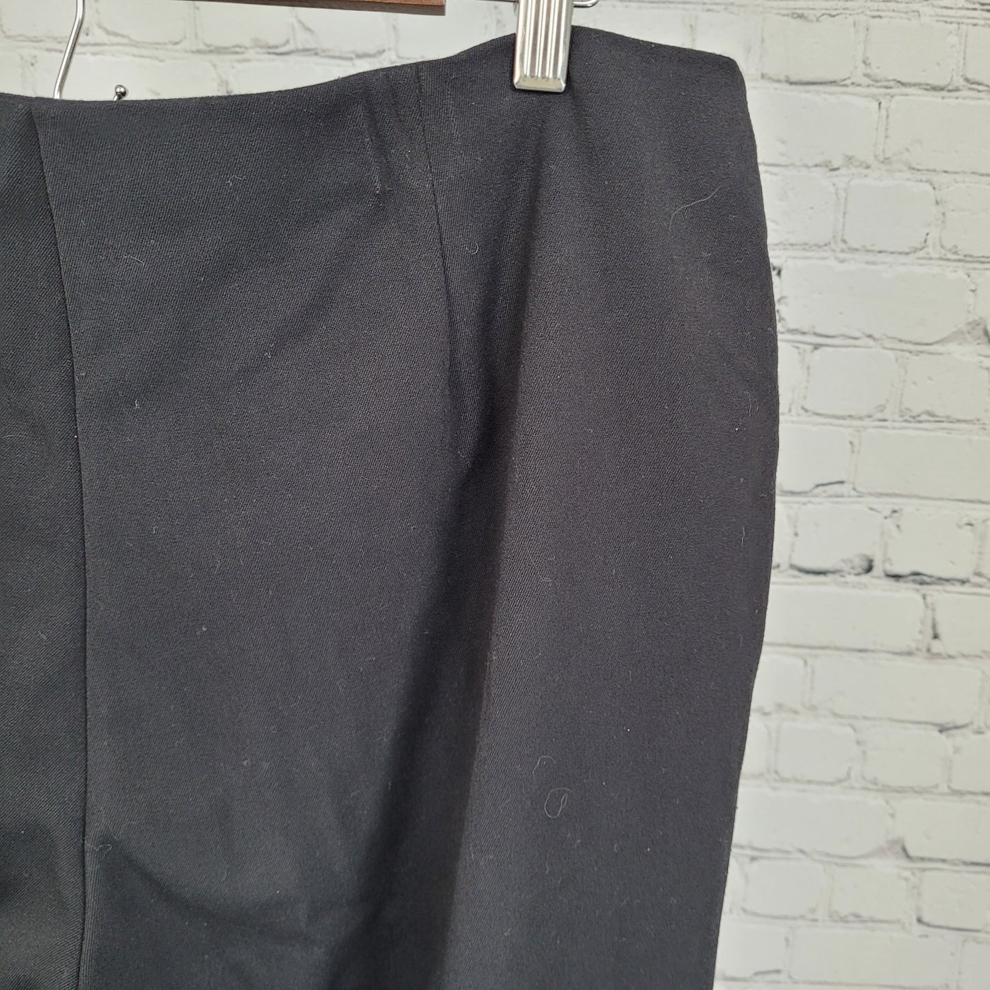 Chico's Black Stretch Mid Rise Side Zip Tapered Dress Pants Size 3 US 16 (36x30)