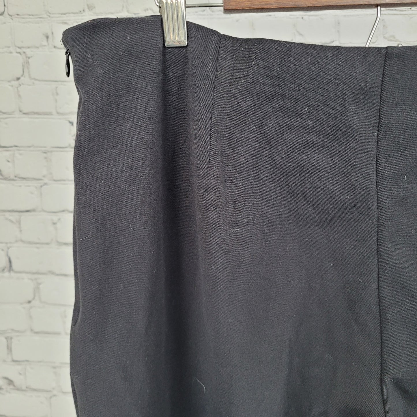 Chico's Black Stretch Mid Rise Side Zip Tapered Dress Pants Size 3 US 16 (36x30)