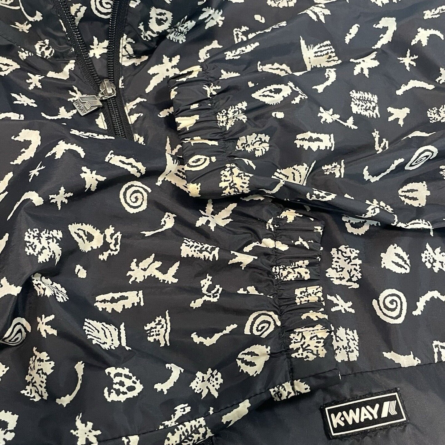 K.WAY Black Printed Zipped Rain Jacket Windbreaker Removable Hood Size Medium M