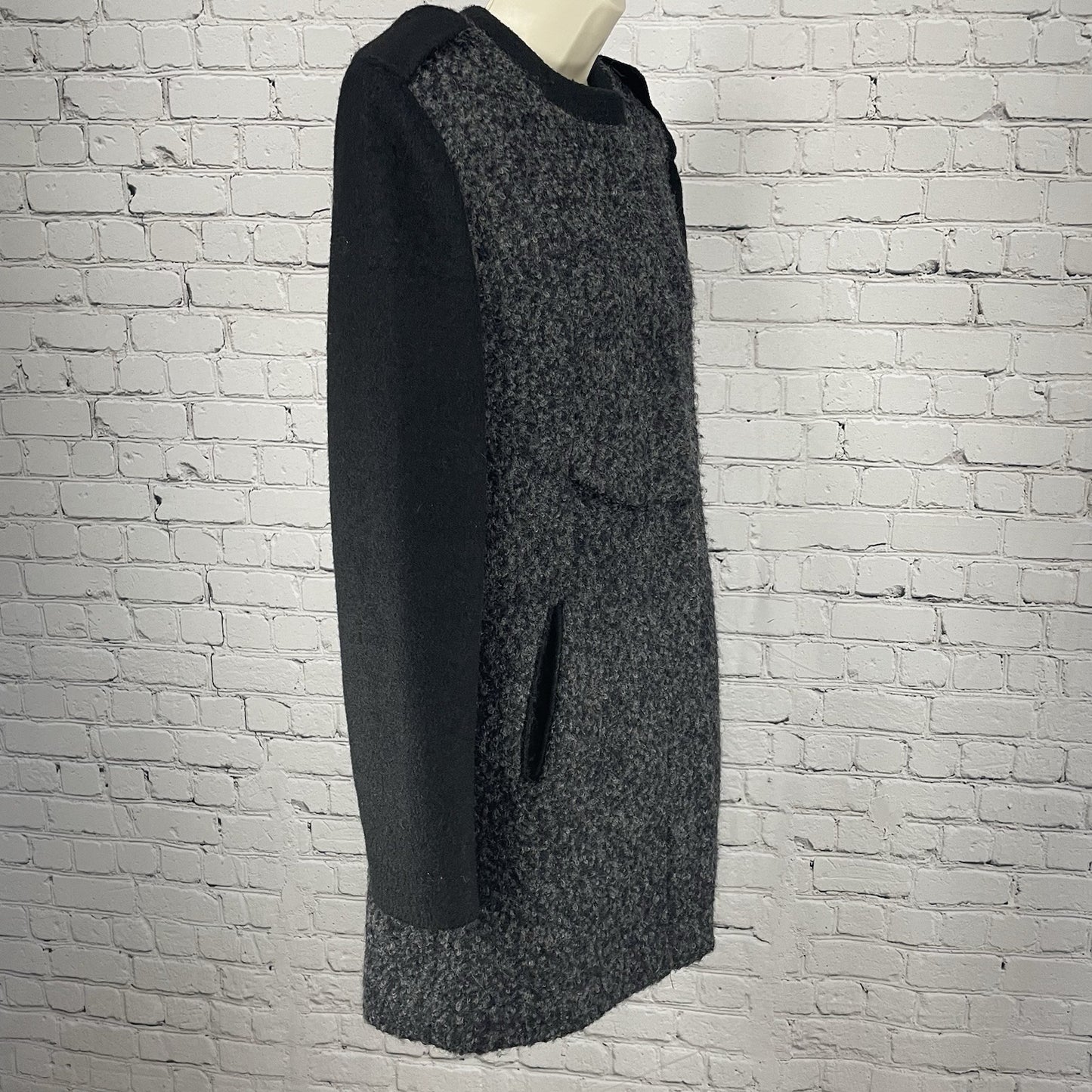 Tahari Black Grey Wool Blend Zipped Snap Overcoat Pockets Lined Size Small S