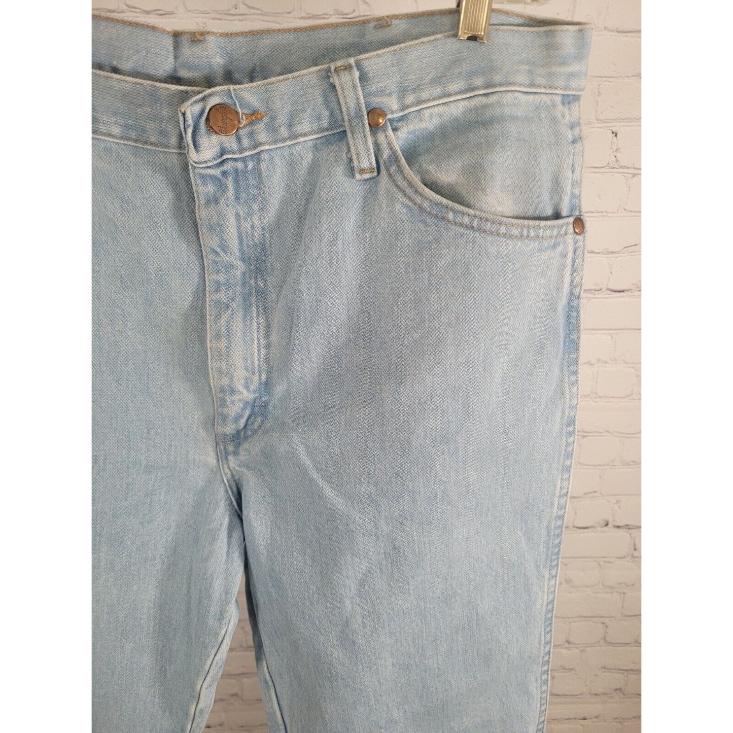 Wrangler Light Wash Ripped Straight Leg Nicaragua Baggy Jeans 936 GBH (36x30)