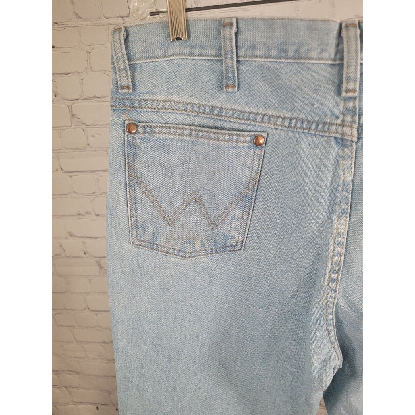 Wrangler Light Wash Ripped Straight Leg Nicaragua Baggy Jeans 936 GBH (36x30)