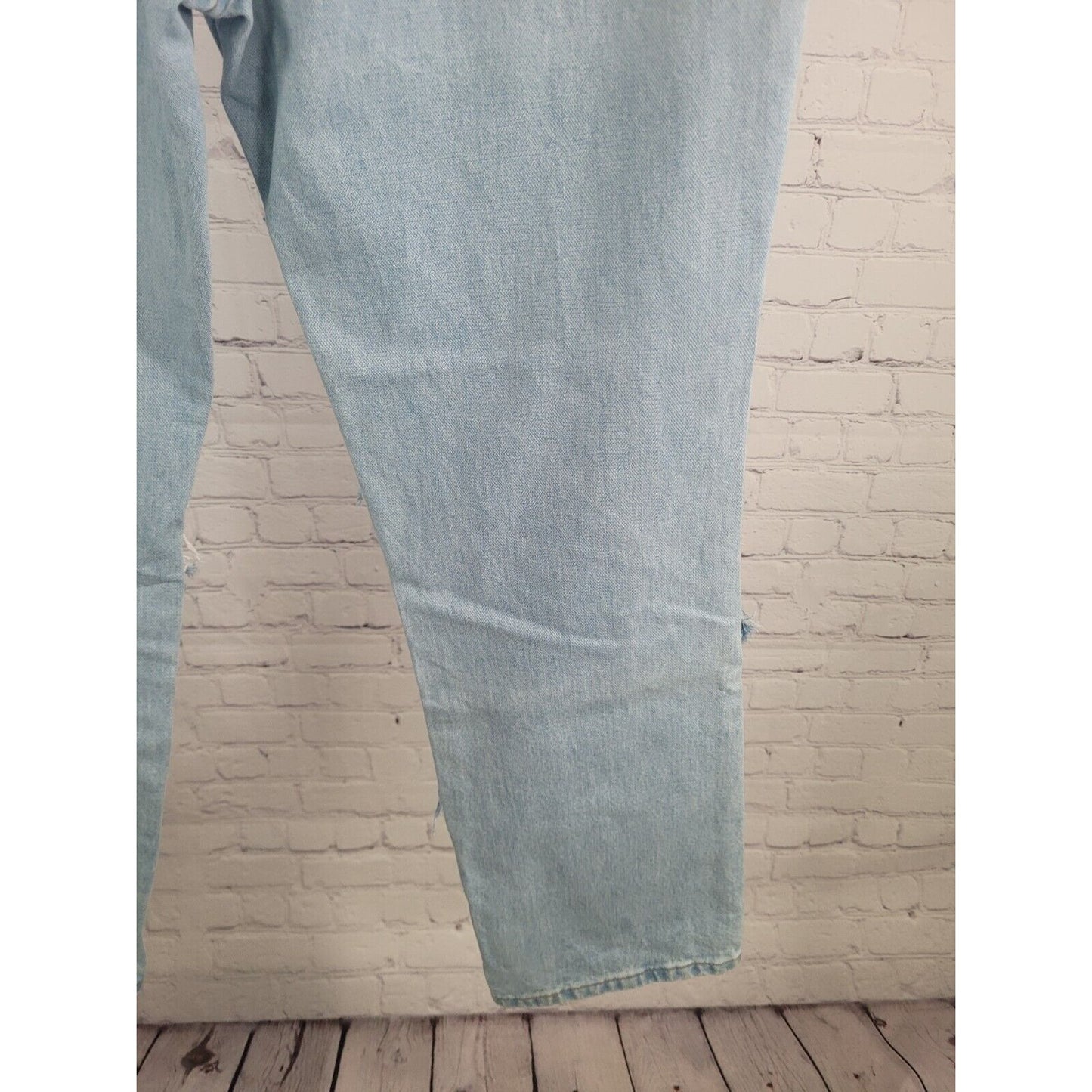 Wrangler Light Wash Ripped Straight Leg Nicaragua Baggy Jeans 936 GBH (36x30)