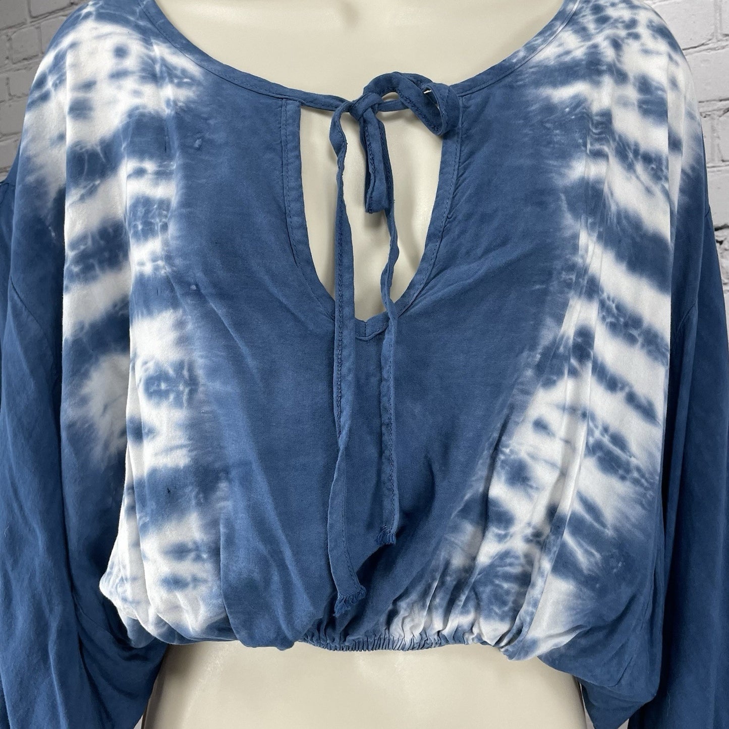 Lulu’s Blue Tie Dye Boho Kimono Long Sleeve Cropped Blouse Key Hole Top USA S