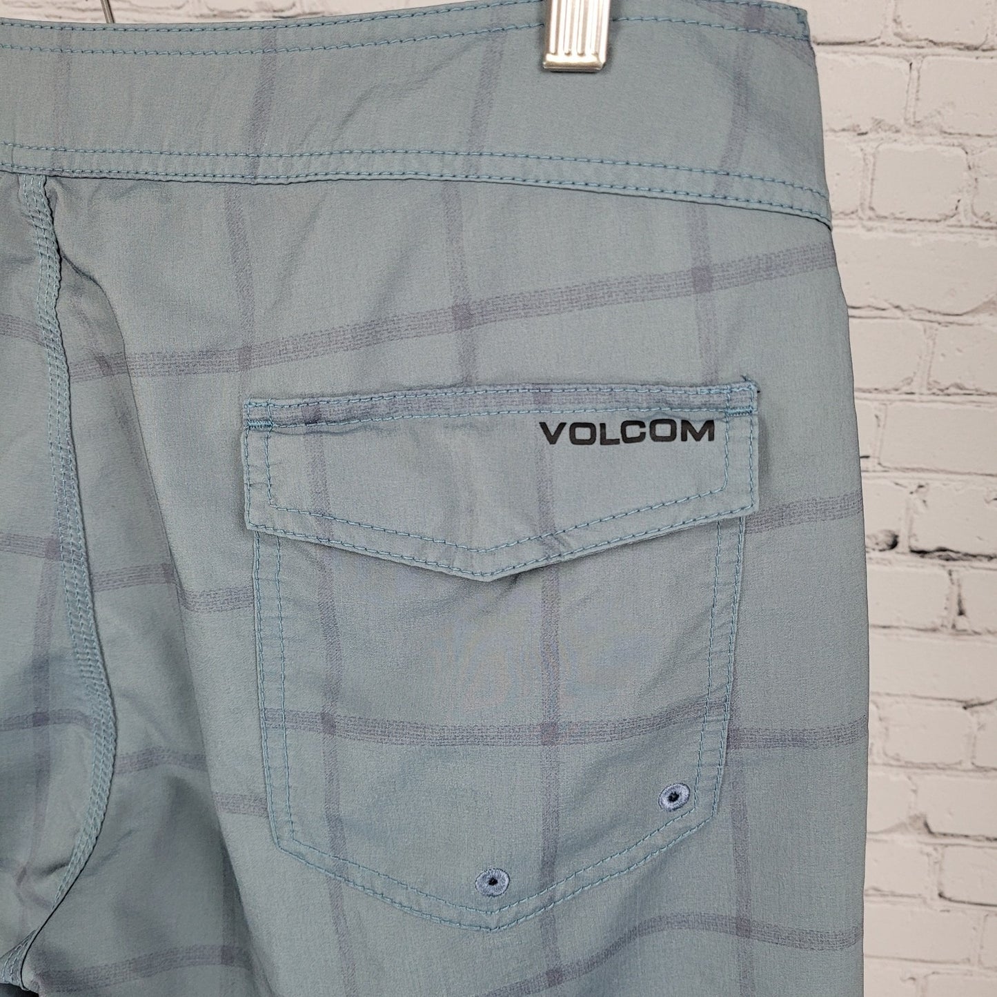 Volcom Blue Lightweight Stretch Back Pocket Board Shorts Swim Trunks Size 34x9
