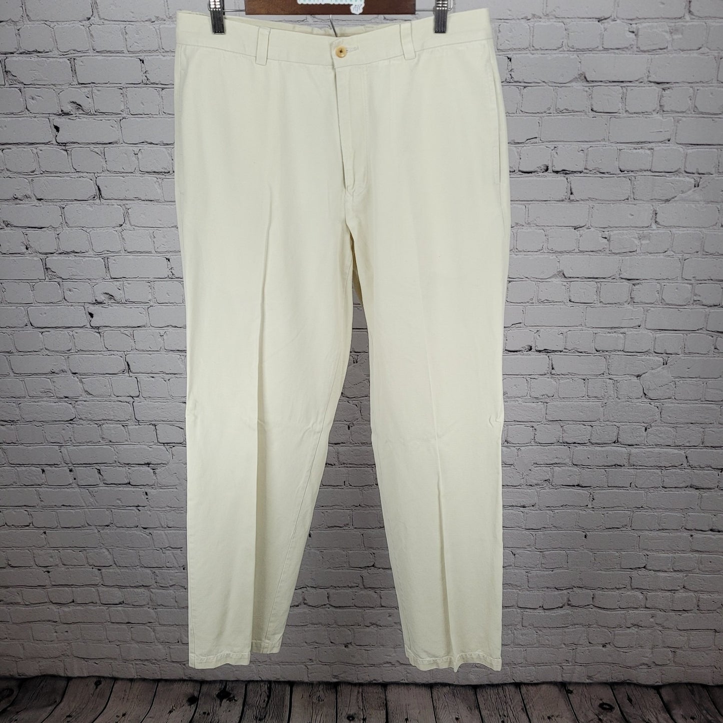 Tommy Bahama Ivory Cotton Blend Relax Flat Front Chino Pants Size 35 (35x33)