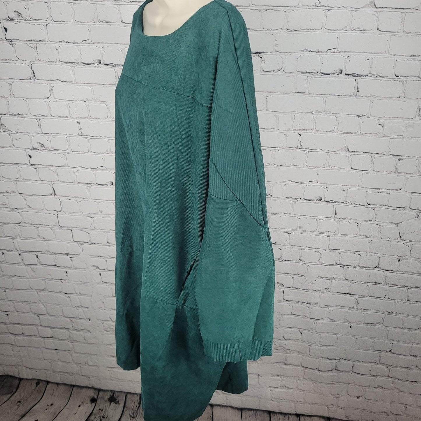 NWT Cellabie Corduroy Long Sleeve Pockets Pleated Unlined Dress Size 5XL