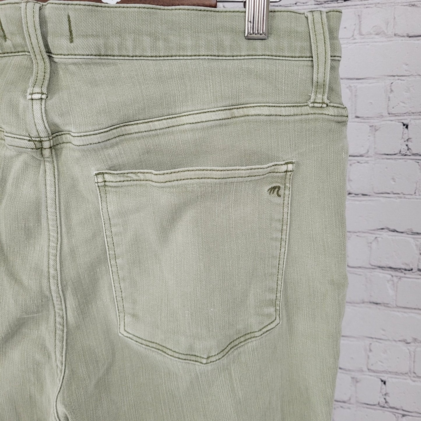 Madewell Muted Green High Rise Button Fly Stretch Skinny Jeans Size 32 (34x25.5)