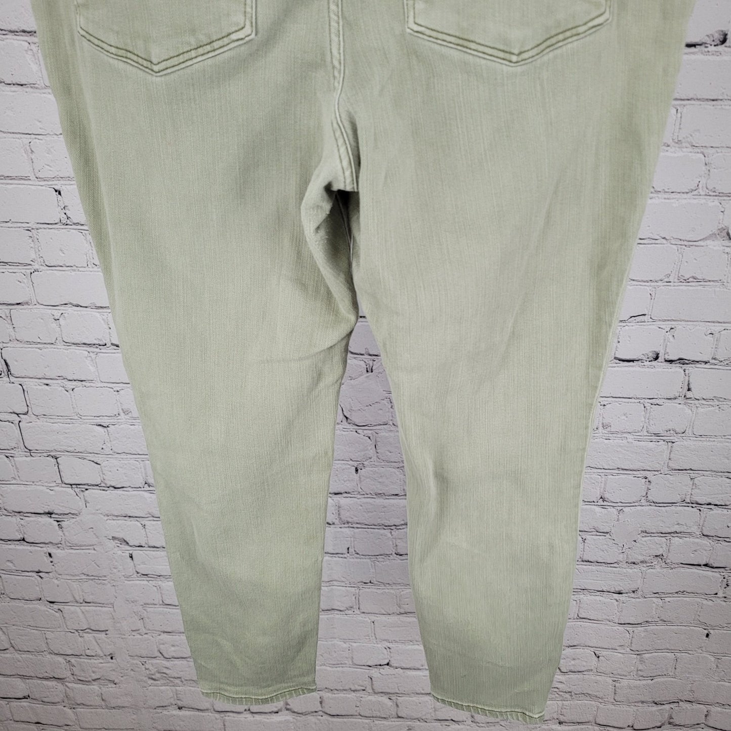 Madewell Muted Green High Rise Button Fly Stretch Skinny Jeans Size 32 (34x25.5)