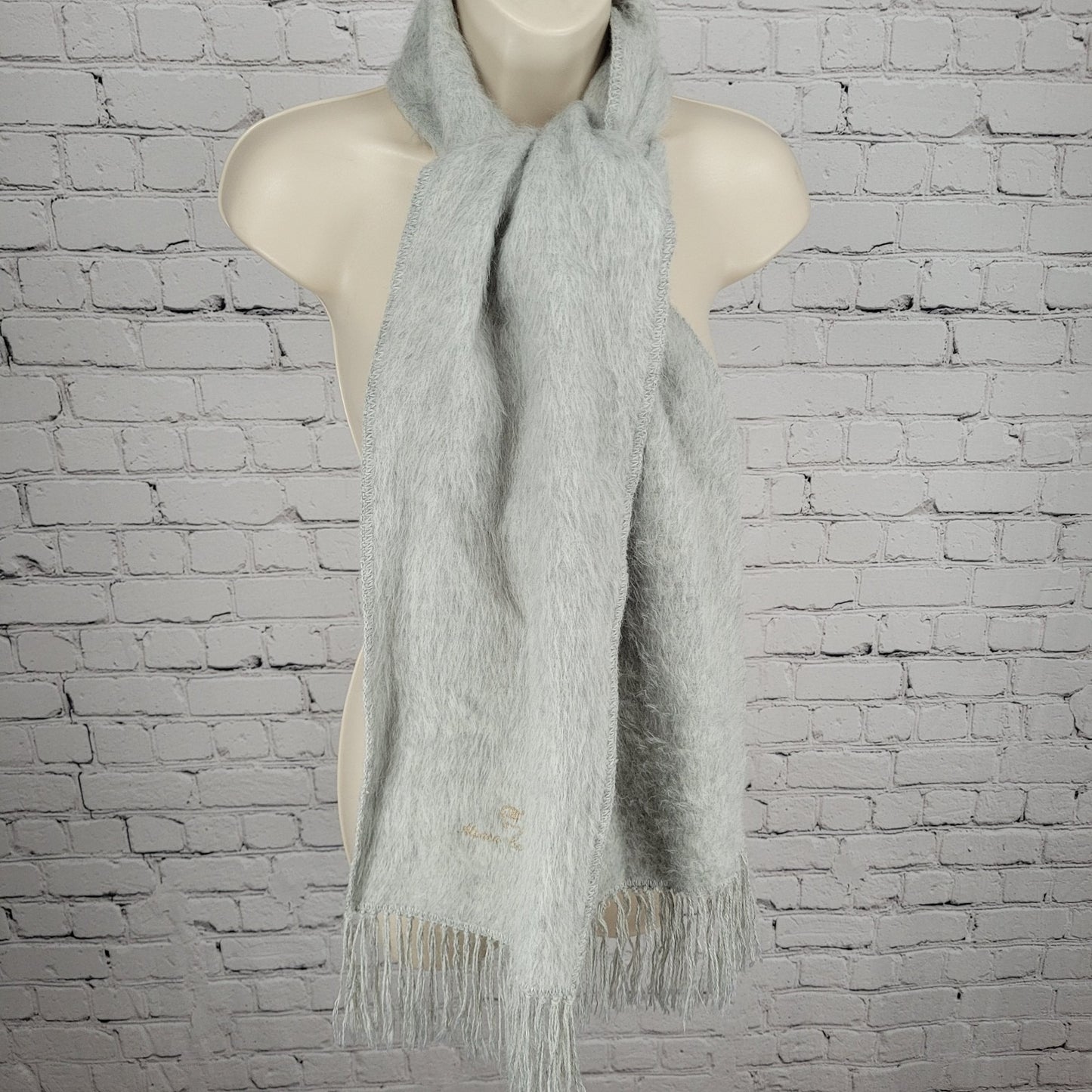 Alpaca Camargo Grey Soft Fuzzy Cozy Woven Tassle Fringe Scarf 68x9