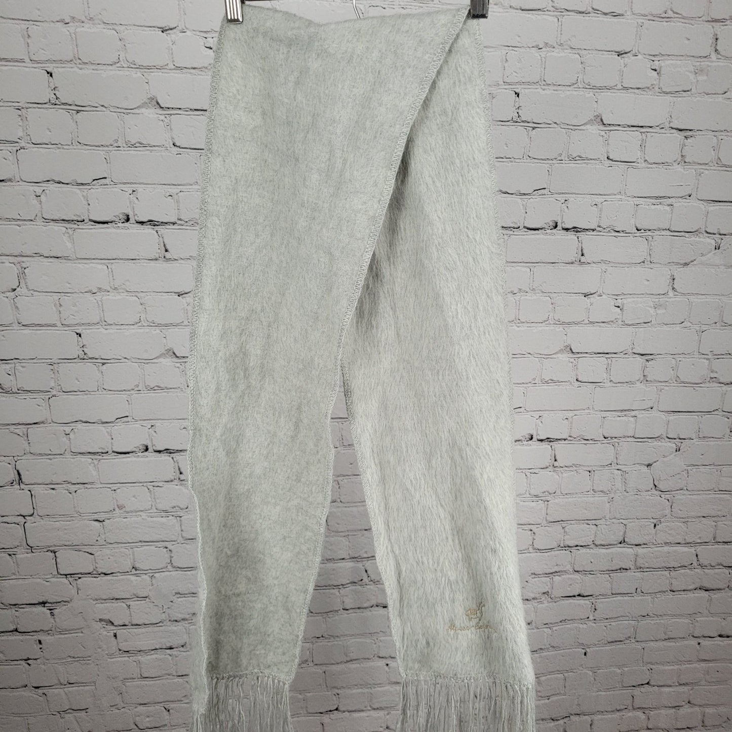 Alpaca Camargo Grey Soft Fuzzy Cozy Woven Tassle Fringe Scarf 68x9