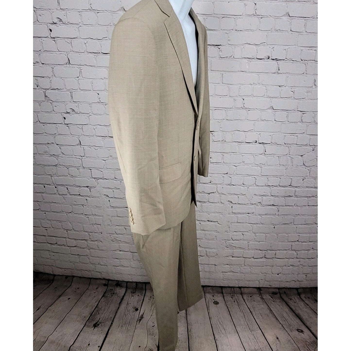 Mantoni Beige 100% Wool Super Fine Wrinkle Resistant Full Suit Set 38 (34x30)