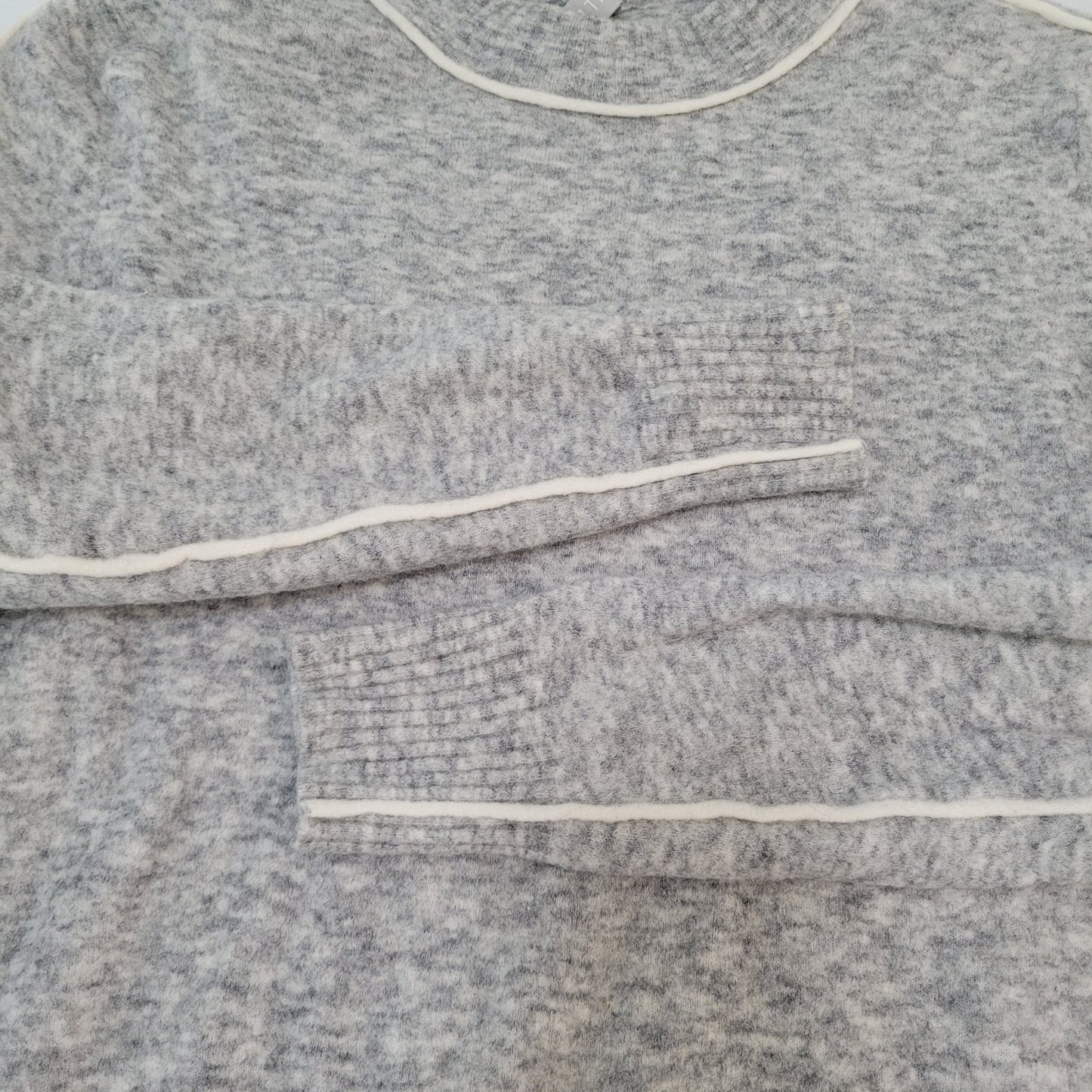 Athleta Heathered Grey Merino Extra Fine Wool Blend Sweater Size Medium M