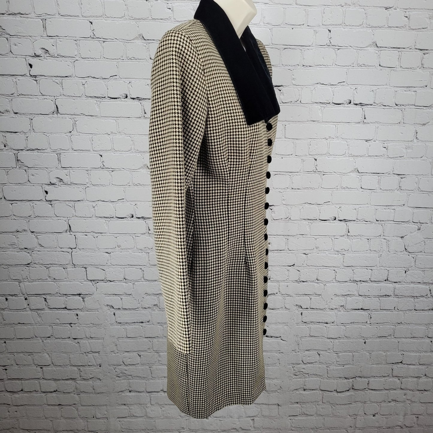 VTG Dawn Joy Fashions Black Beige Velvet Collar Back Tie Dress USA Made Size 6