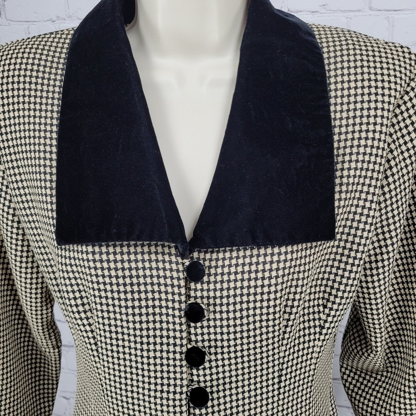 VTG Dawn Joy Fashions Black Beige Velvet Collar Back Tie Dress USA Made Size 6