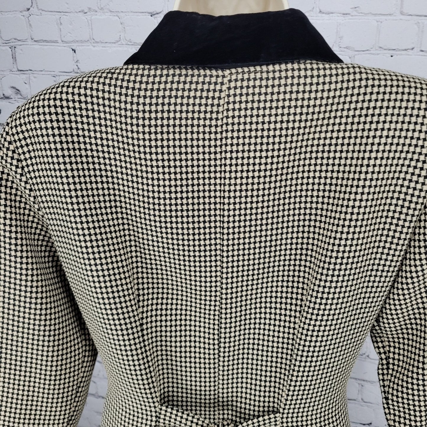 VTG Dawn Joy Fashions Black Beige Velvet Collar Back Tie Dress USA Made Size 6