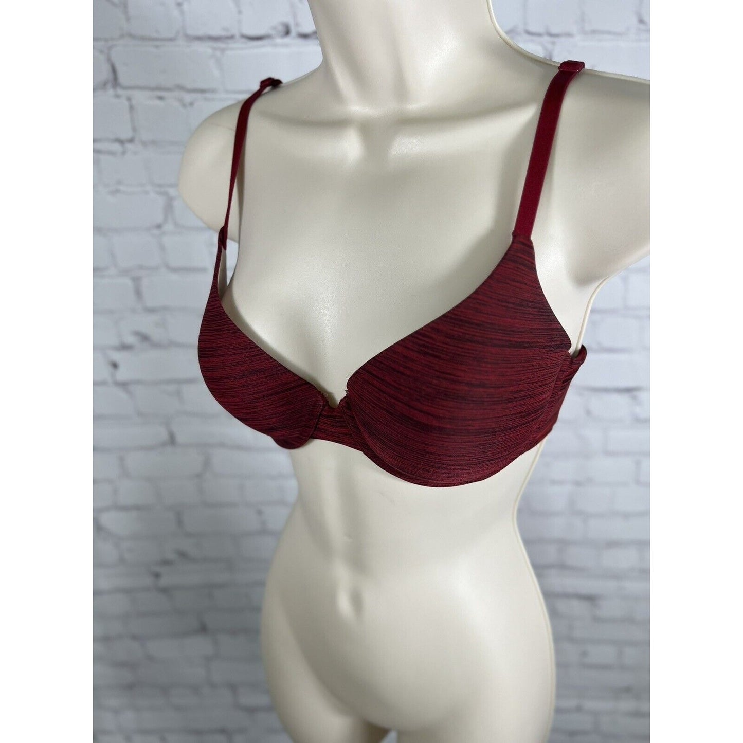 Victoria's Secret Uplift Semi Demi Bra Underwire Red Black Lightly Lined 32D