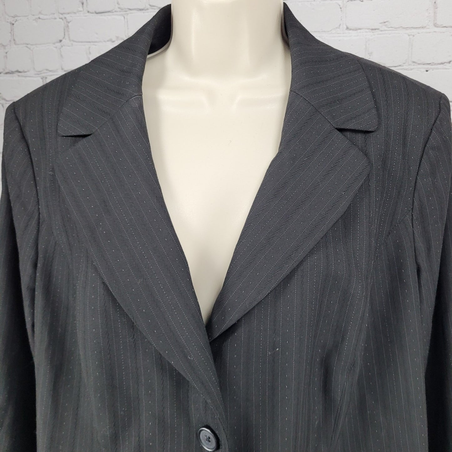Semantiks Black Pinstriped Stretch 4 Button Notch Blazer Suit Jacket Size 14W