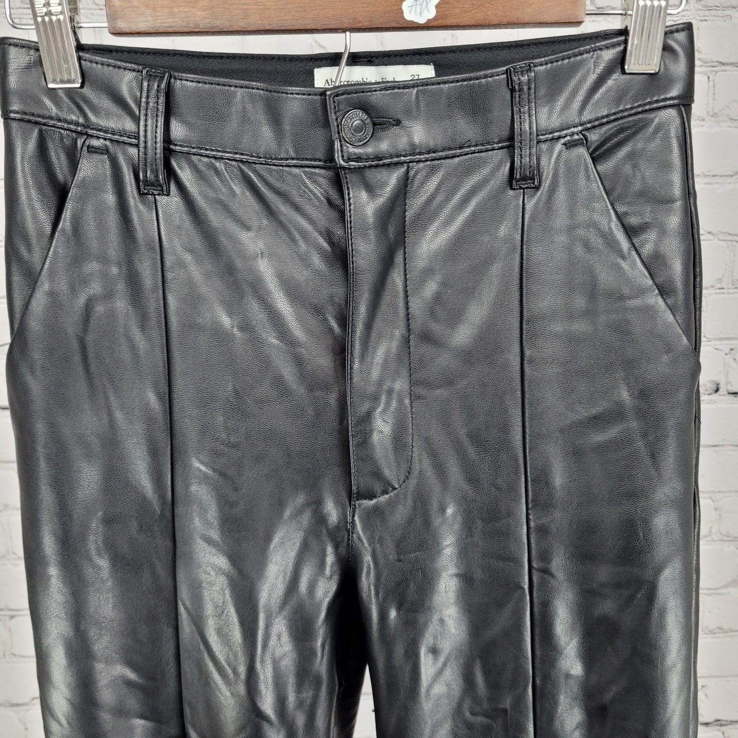 Abercrombie & Fitch Faux Leather The Skinny Ultra High Rise Pants 27 (27x33)