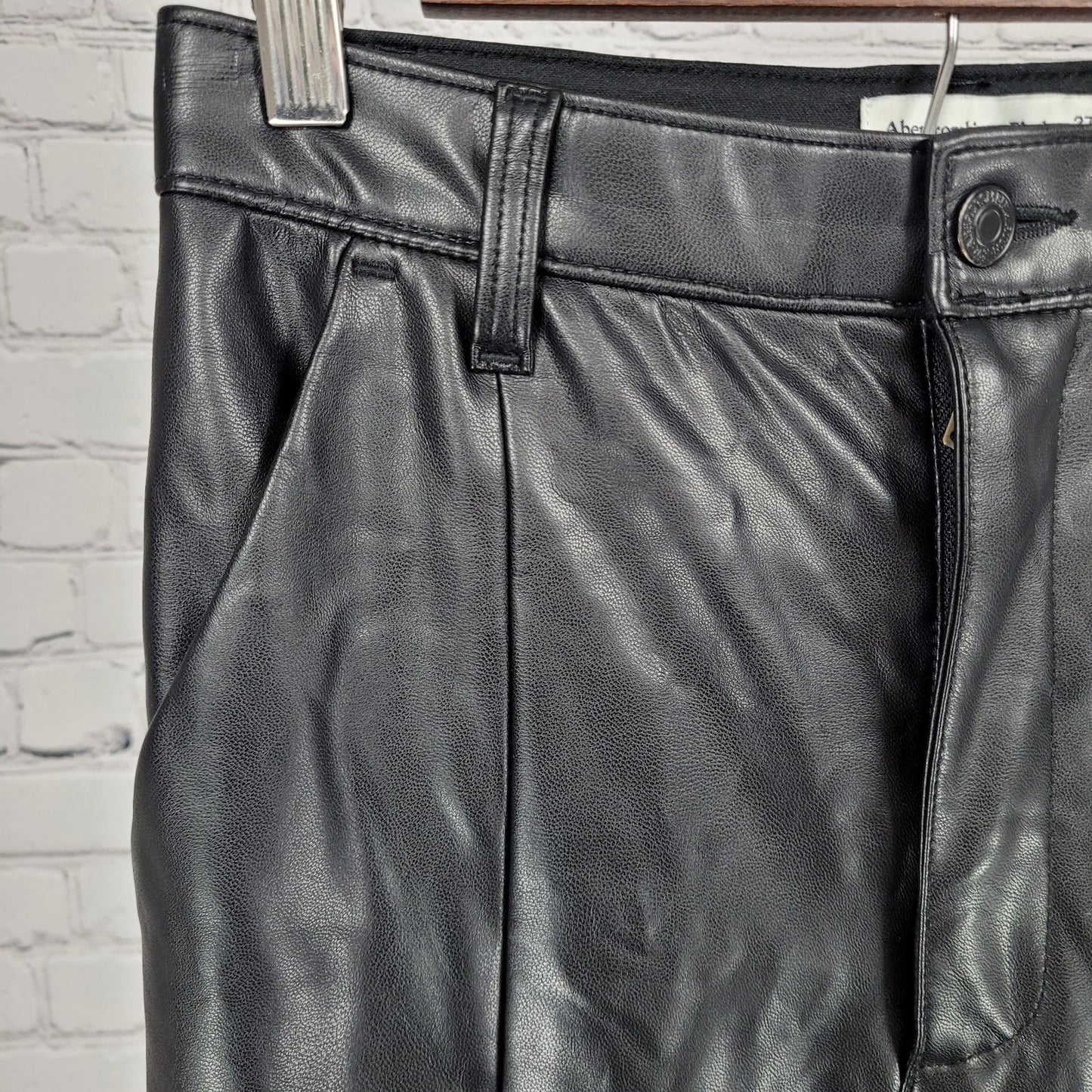 Abercrombie & Fitch Faux Leather The Skinny Ultra High Rise Pants 27 (27x33)