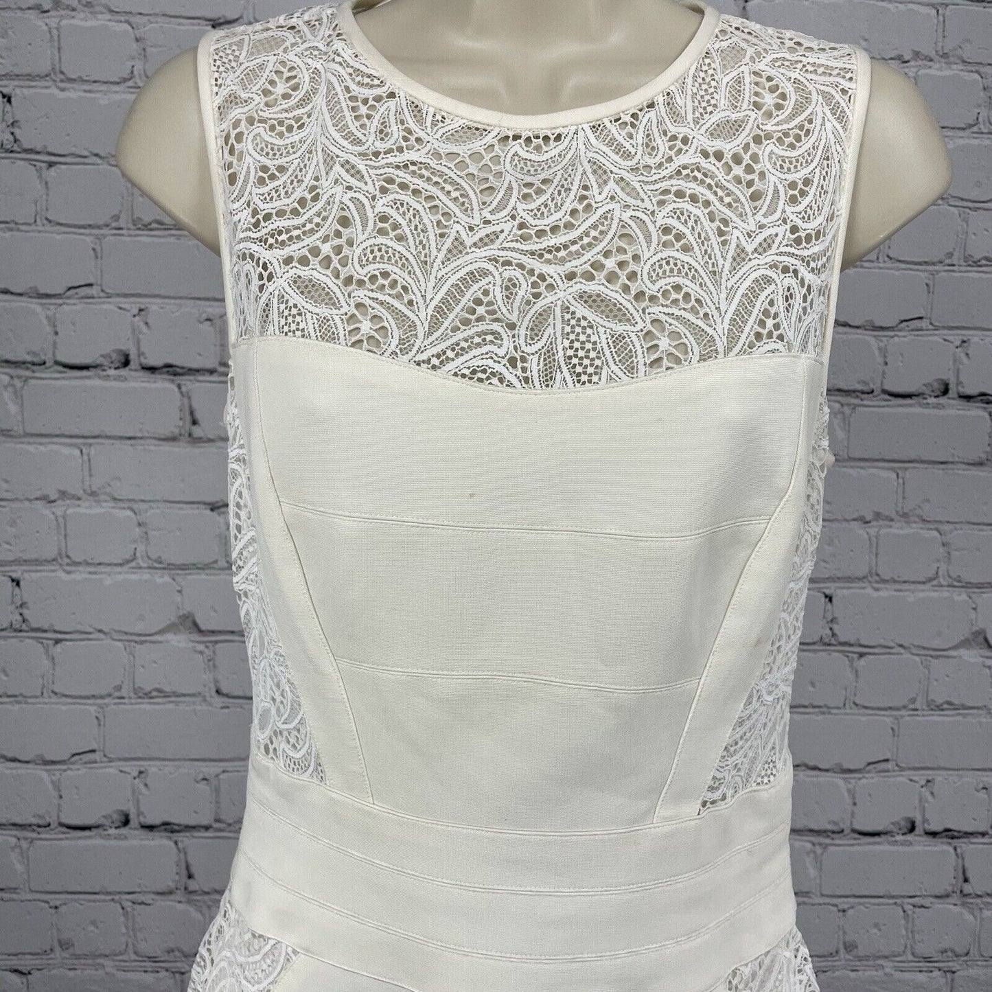 Cache Ivory Lace Cut Out Empire Waist Sleeveless Sheath Short Dress Size 6