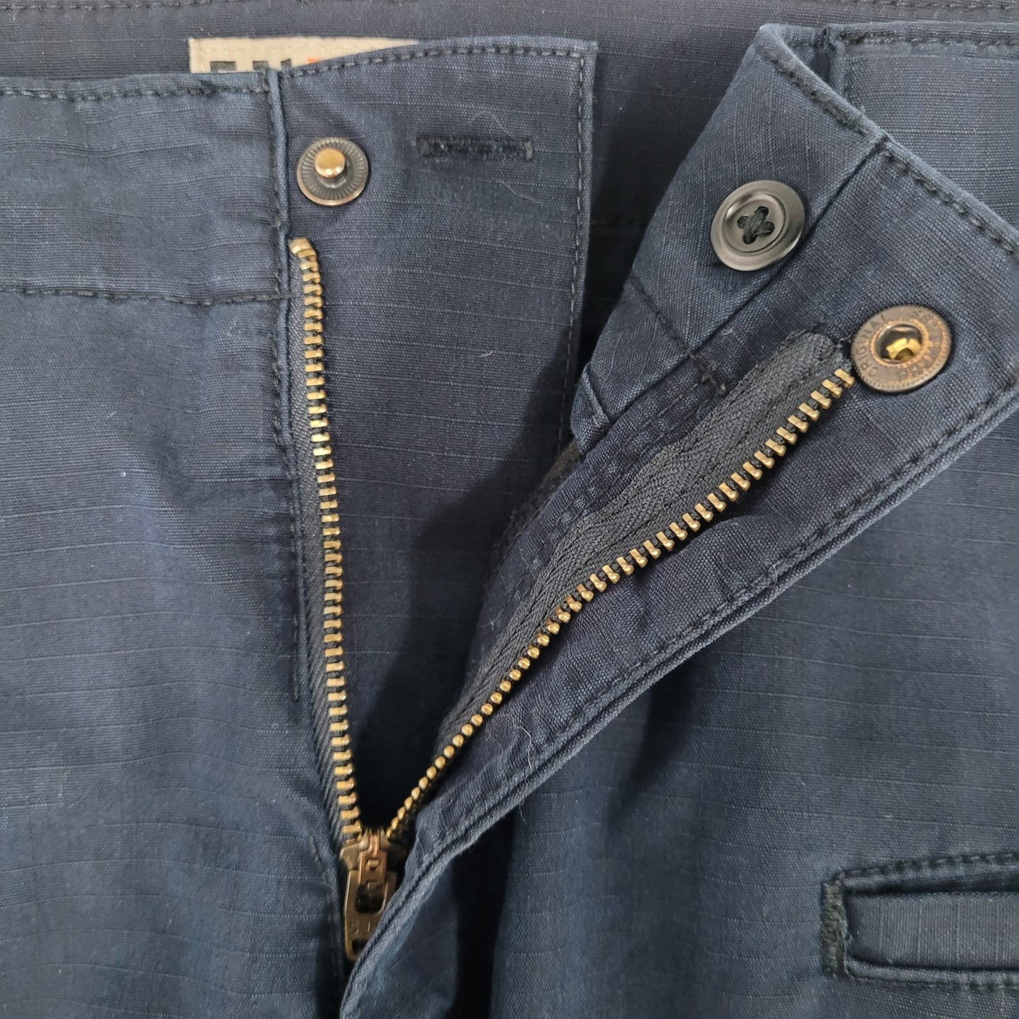 5.11 Tactical Navy Utility Workwear Cargo Pockets Pants Size 18 (39x30) *stained