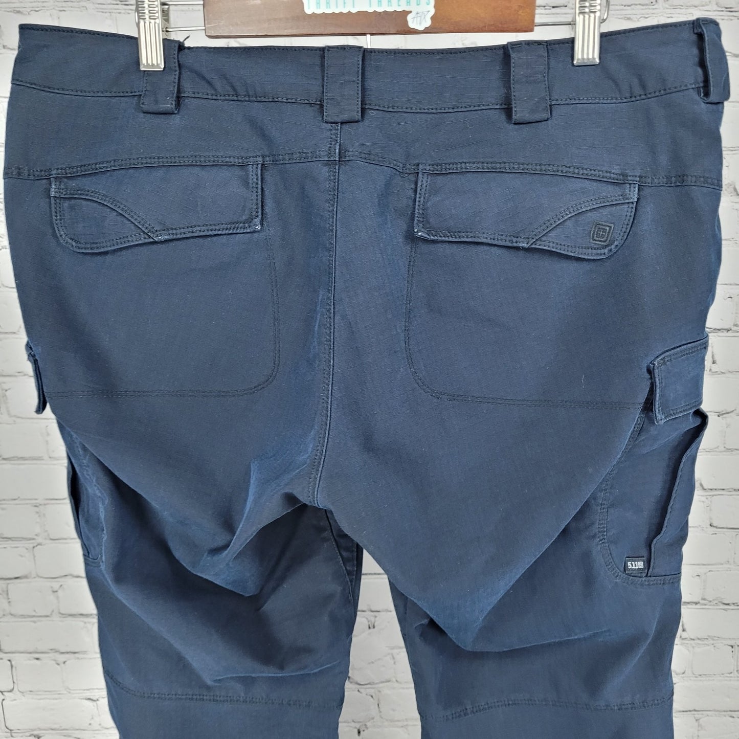 5.11 Tactical Navy Utility Workwear Cargo Pockets Pants Size 18 (39x30) *stained