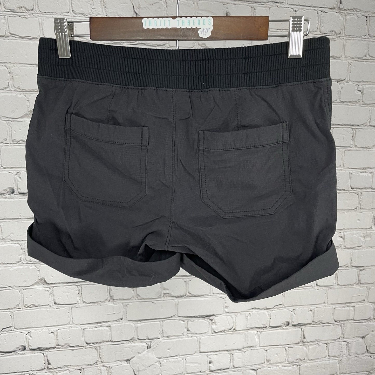 Athleta Black Nylon Stretch Elastic Waist Low Rise Cuffed Shorts Size 2 (29x4)