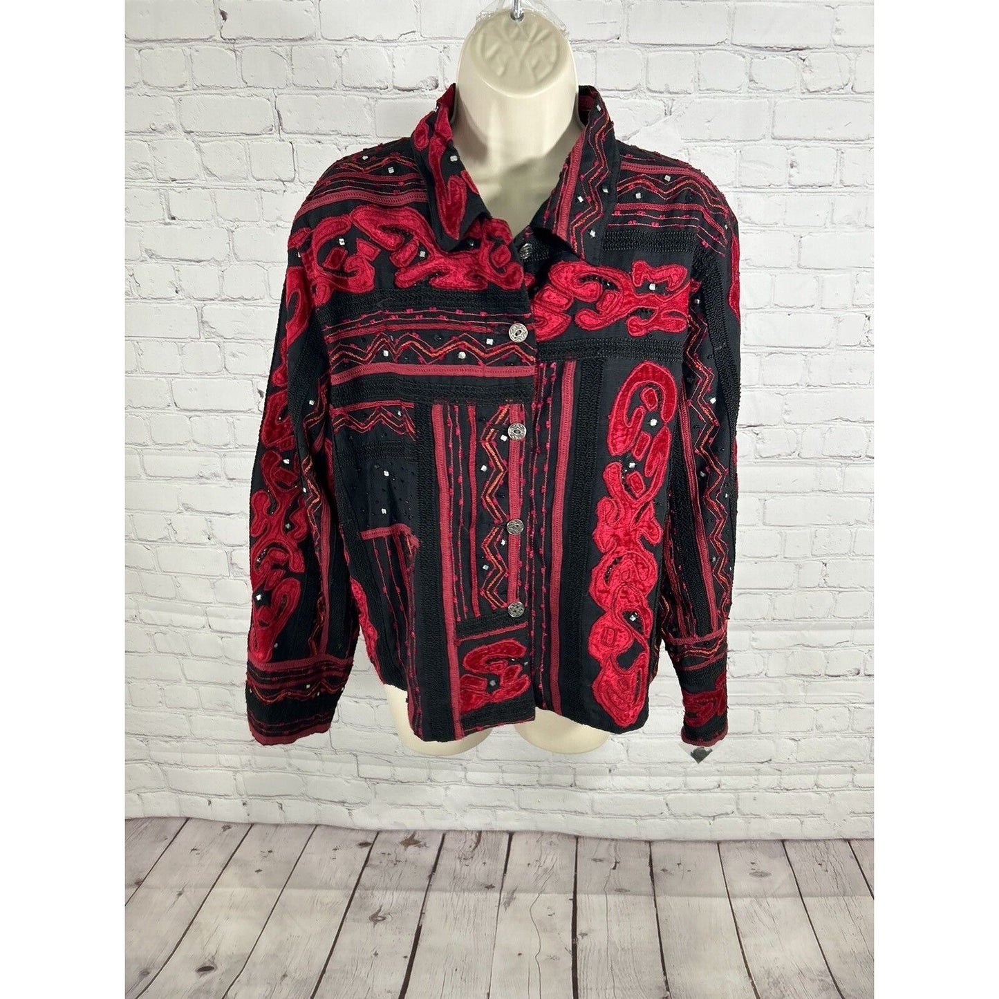 Chicos Black Red Velvet Accents Sequined Beaded Long Sleeve Top Button Up M