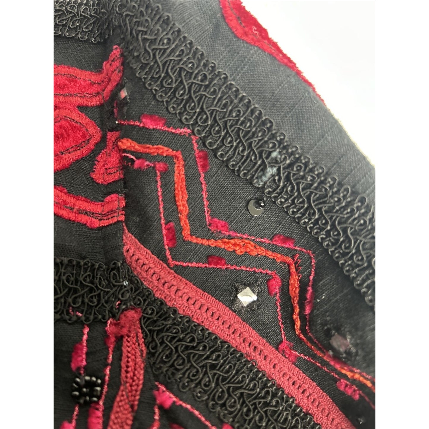 Chicos Black Red Velvet Accents Sequined Beaded Long Sleeve Top Button Up M
