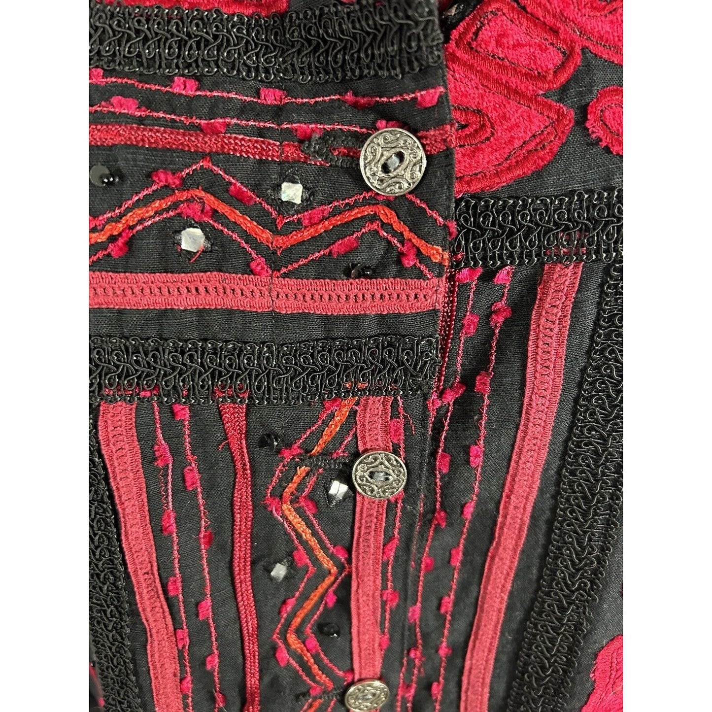Chicos Black Red Velvet Accents Sequined Beaded Long Sleeve Top Button Up M
