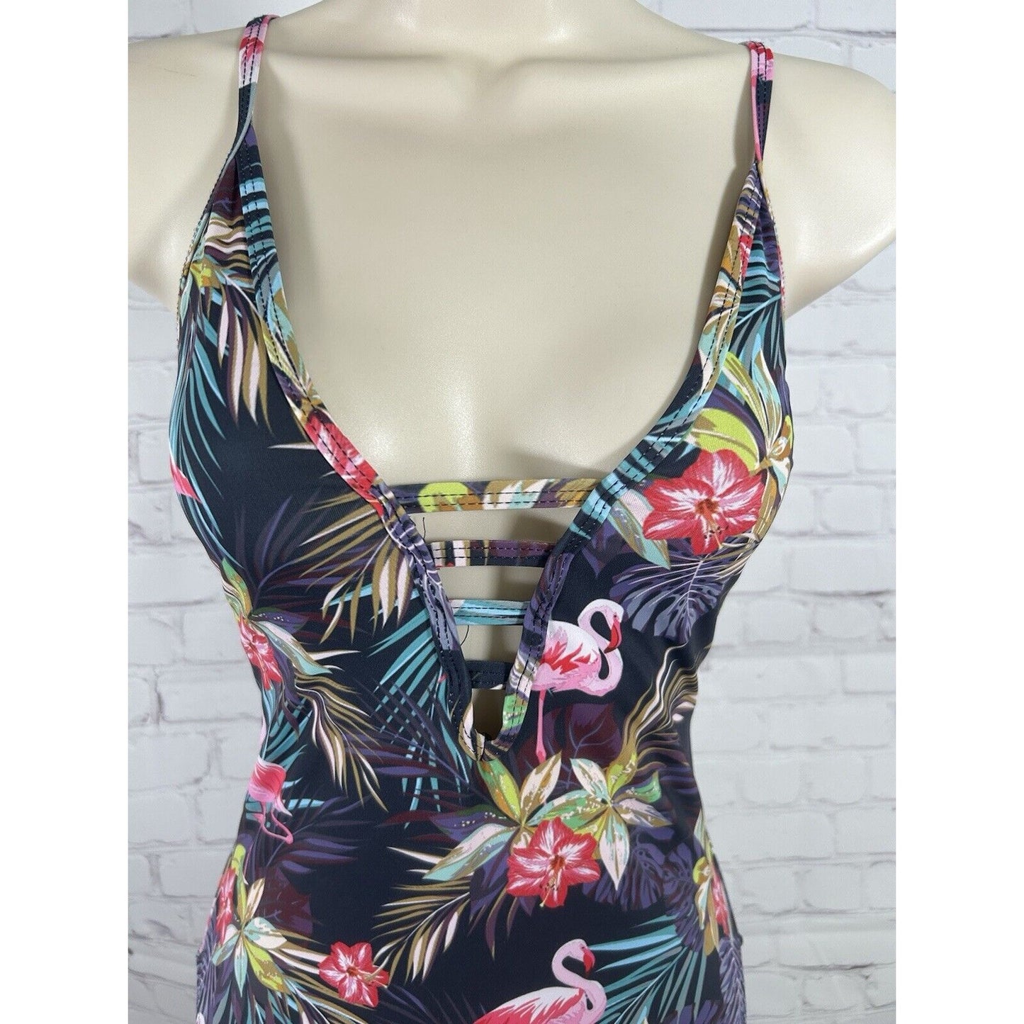 Beach Joy Tropical Floral Deep V One Piece Lace Up Back Swimsuit Women’s S