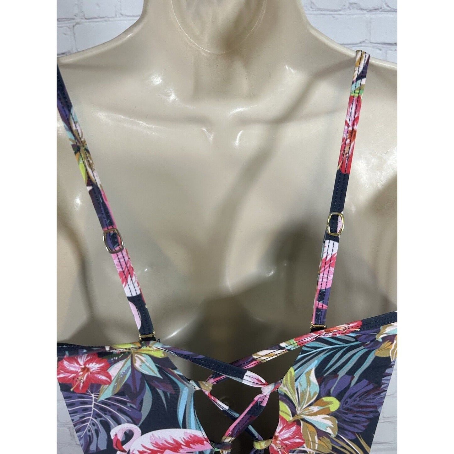 Beach Joy Tropical Floral Deep V One Piece Lace Up Back Swimsuit Women’s S