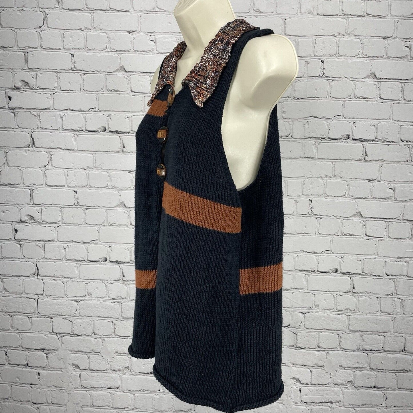 VTG Annie M Black Knitwear Wood Button Sweater Vest Collar USA Made Size Medium
