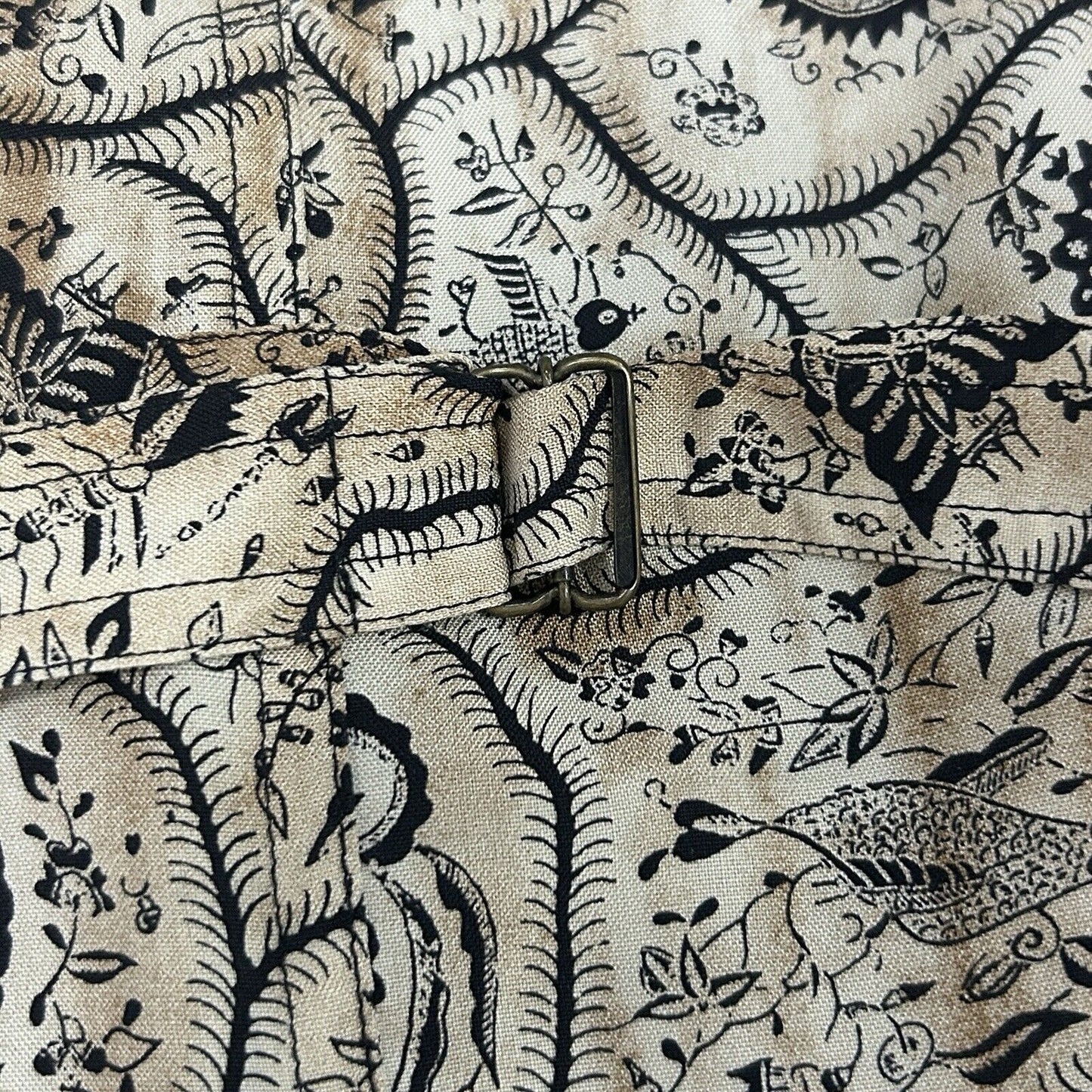 VTG Go Silk For L Zinger Brown Paisley Silk Adjustable Button Vest Womens Size 3